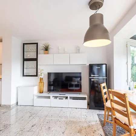 Rob's Place - Ruhige 2-zi-city-oase Mit Panorama über Den Weberplatz Apartamento