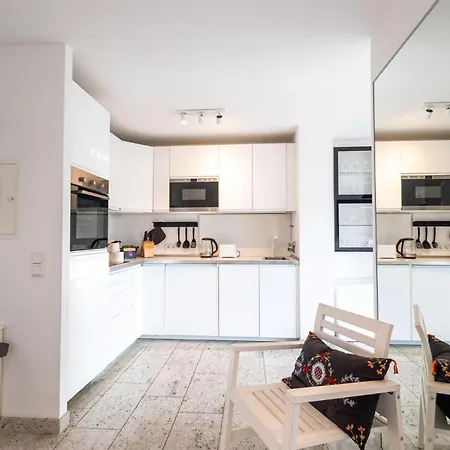 Rob's Place - Ruhige 2-zi-city-oase Mit Panorama über Den Weberplatz *