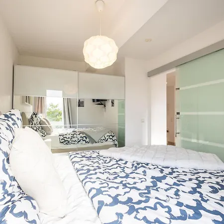 Rob's Place - Ruhige 2-zi-city-oase Mit Panorama über Den Weberplatz Apartamento *