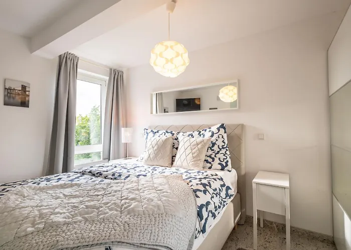 Rob's Place - Ruhige 2-zi-city-oase Mit Panorama über Den Weberplatz Apartamento