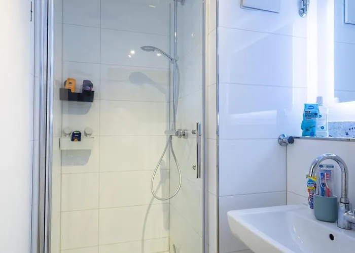 Rob's Place - Ruhige 2-zi-city-oase Mit Panorama über Den Weberplatz Apartamento