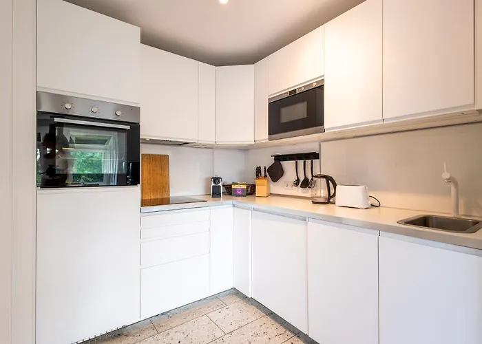 Rob's Place - Ruhige 2-zi-city-oase Mit Panorama über Den Weberplatz *