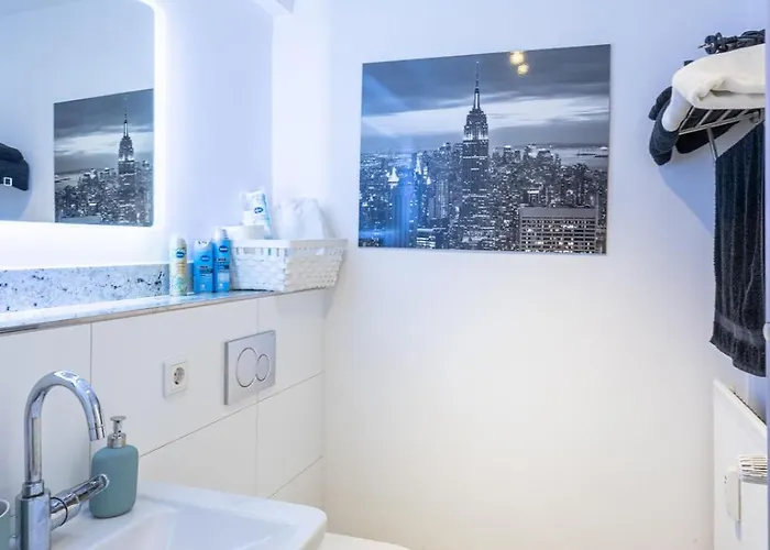 Rob's Place - Ruhige 2-zi-city-oase Mit Panorama über Den Weberplatz *