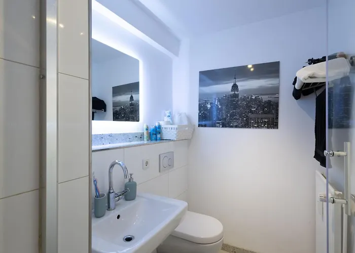 Rob's Place - Ruhige 2-zi-city-oase Mit Panorama über Den Weberplatz *